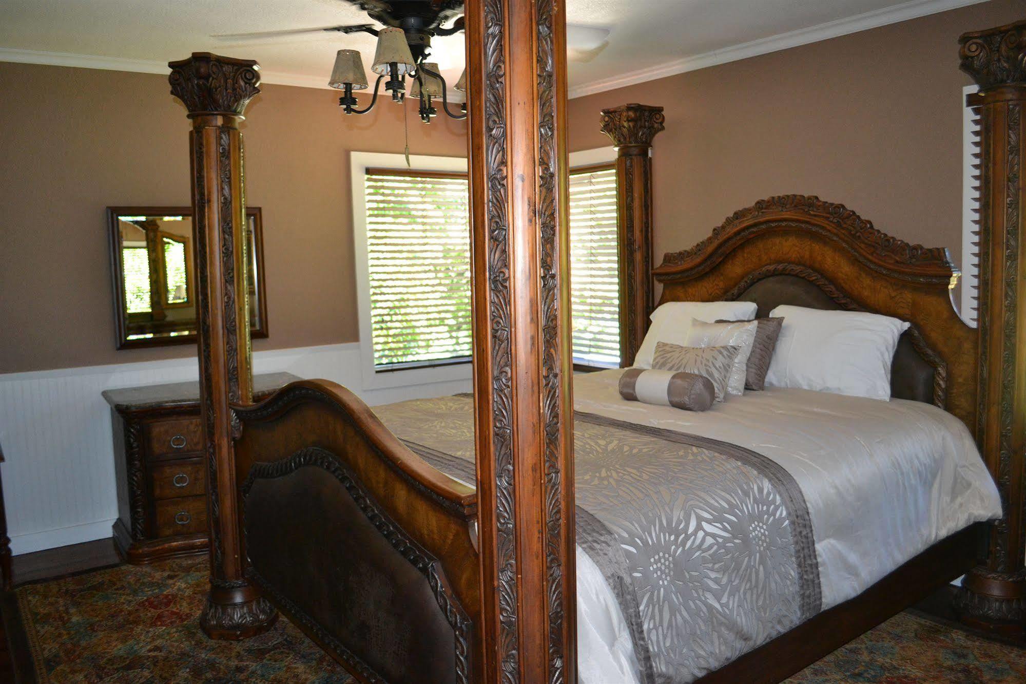 Guerneville Lodge Eksteriør bilde